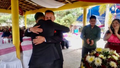 Celebran la primera boda igualitaria purépecha en Ihuatzio