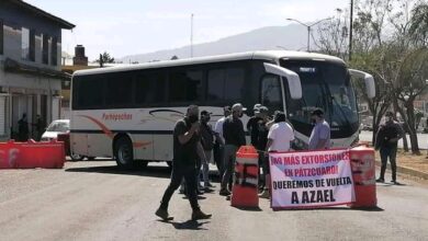 Bloquean entradas y salidas de Pátzcuaro