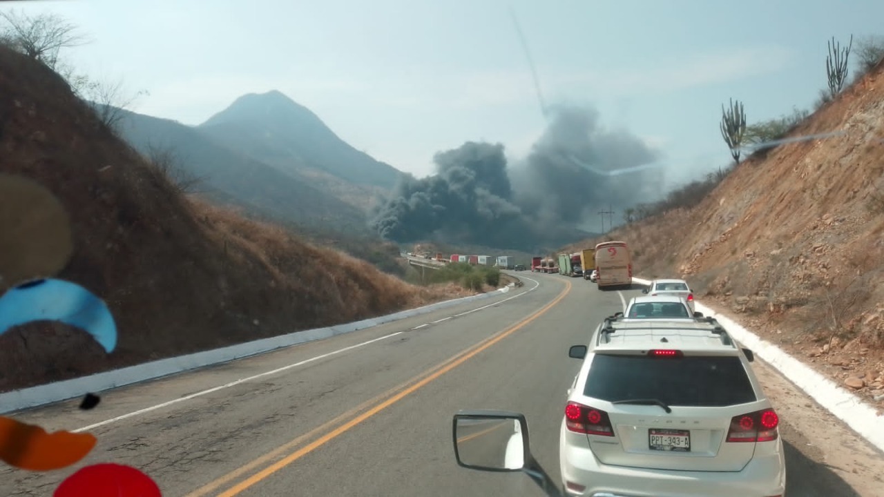 Se registra accidente en la carretera Pátzcuaro-Lázaro Cárdenas