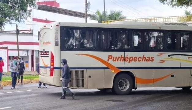 suspenden corridas autobus michoacan