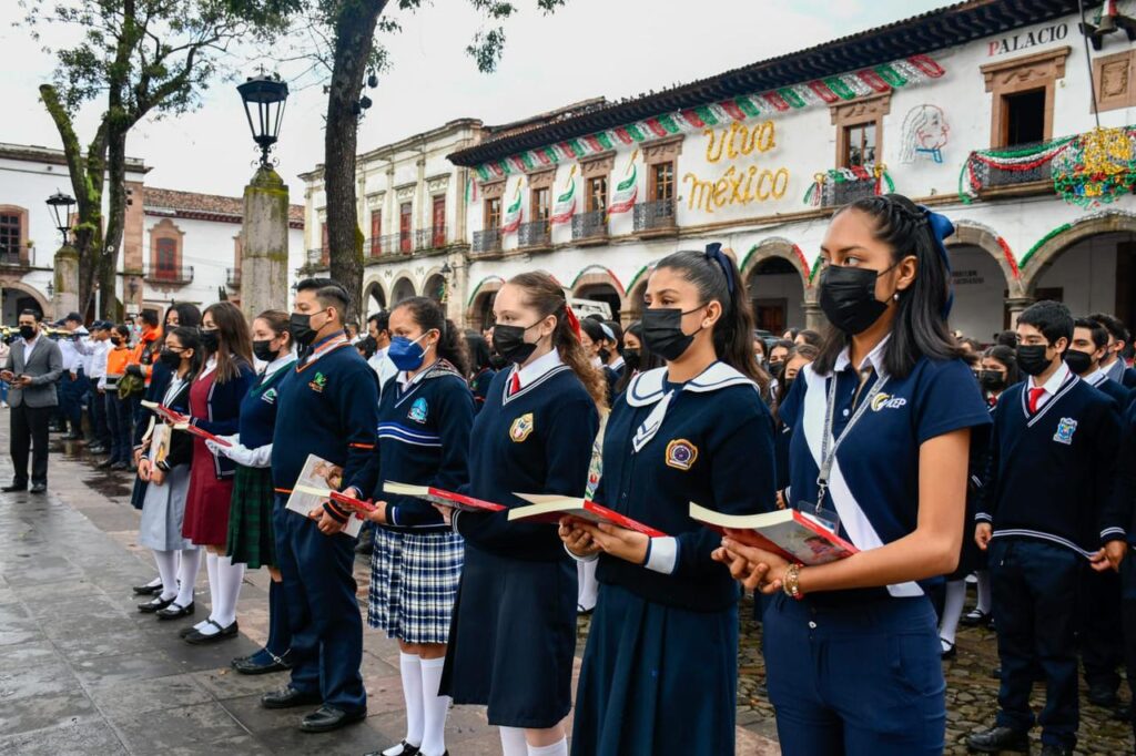 alumnos de Pátzcuaro