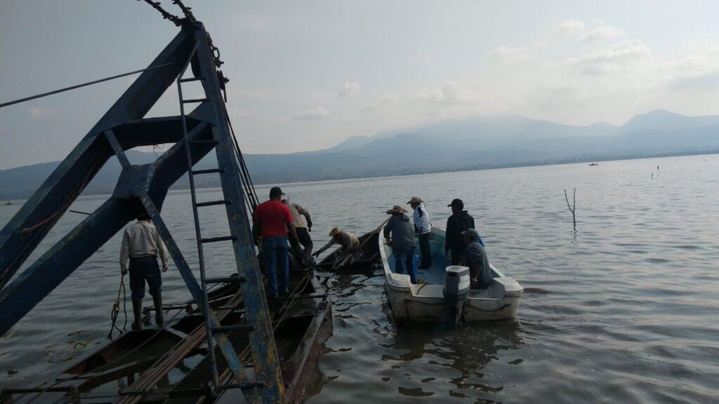La Comisión de Pesca de Michoacán lidera la rehabilitación del lago de Pátzcuaro