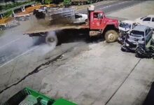 Varios vehículos chocan en Pátzcuaro