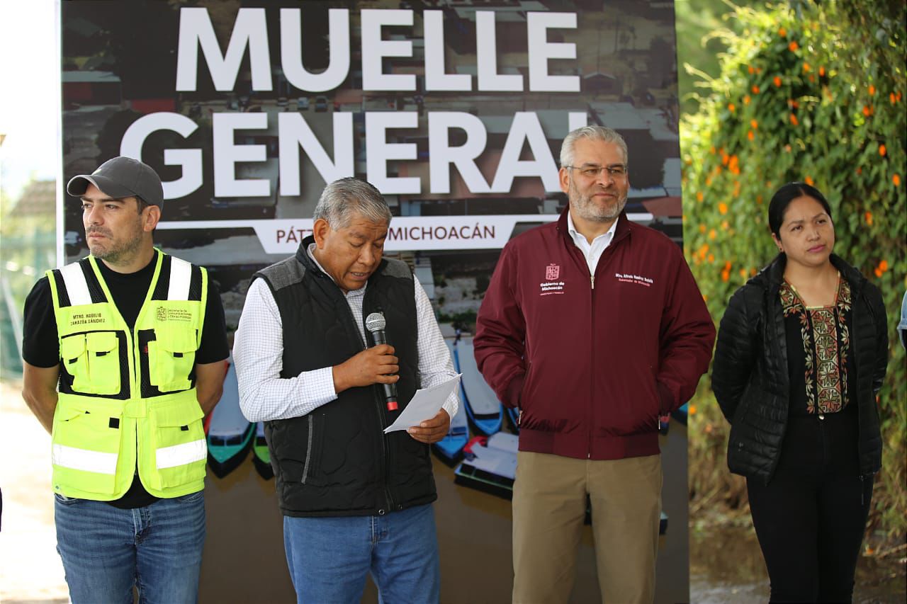 Arranca Bedolla rehabilitación del muelle general del lago de Pátzcuaro