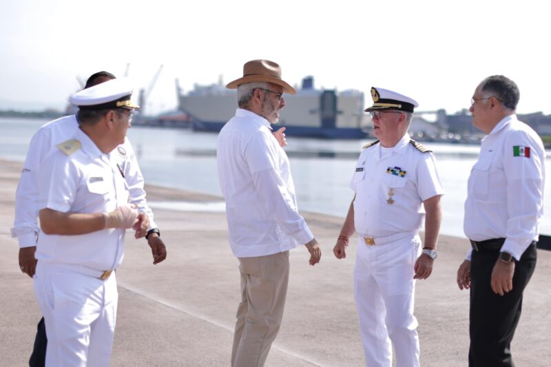 LC lidera comercio nacional con apertura de muelle de cabotaje: Bedolla