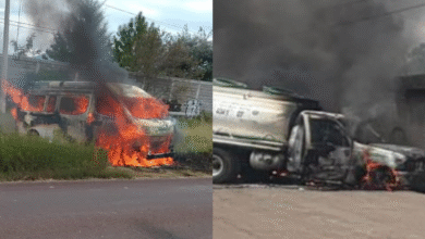 Bloqueo y quema de vehículos en carretera de Pátzcuaro