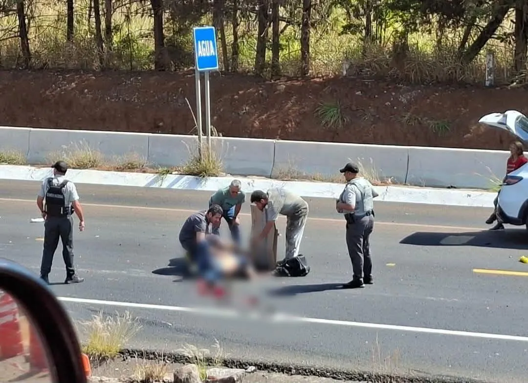 Motociclista pierde parte de una pierna tras ser atropellado en la Autopista Siglo XXI